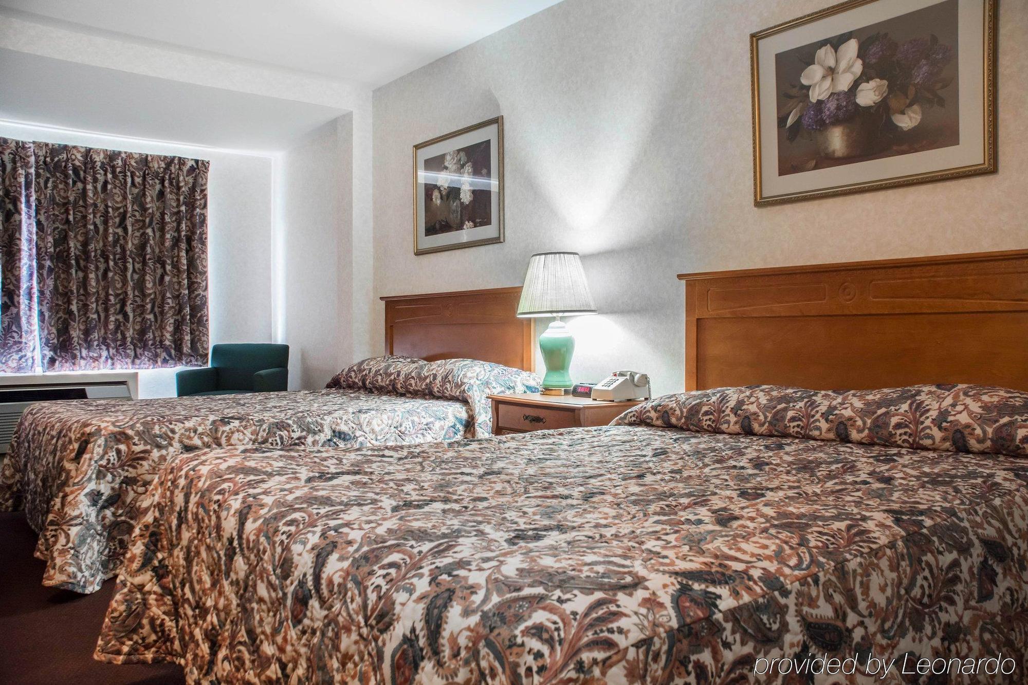 Econo Lodge By The Falls Ніагара-Фоллс Екстер'єр фото